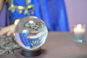 運命の人といつ出会う？占いの種類で違いはあるの？